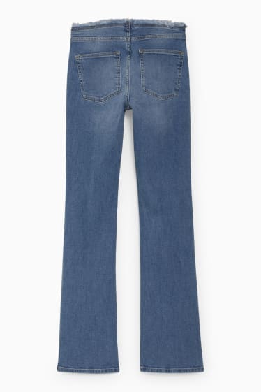 Ados & jeunes adultes - CLOCKHOUSE - flared jean - mid waist - jean bleu clair