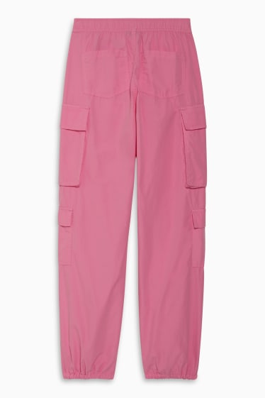 Adolescenți și tineri - CLOCKHOUSE - pantaloni cargo - talie medie - relaxed fit - roz
