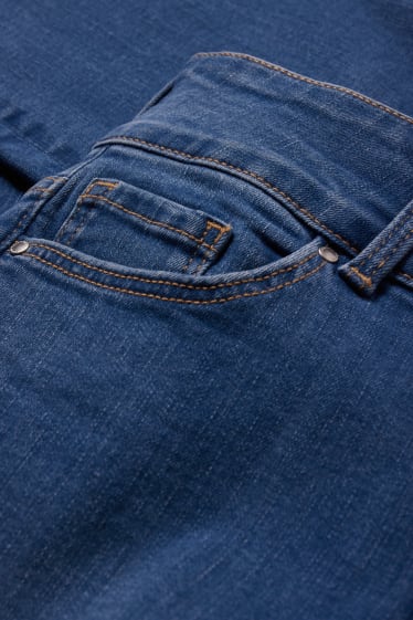 Damen - CLOCKHOUSE - Bootcut Jeans - Low Waist - LYCRA® - jeansblau