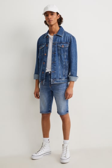 Herren - Jeans-Shorts - helljeansblau