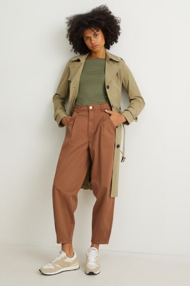 Dámské - Kalhoty chino - mid waist - tapered fit - hnědá