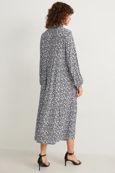 Women - Shirt dress - floral - black / white