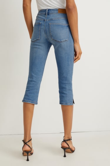 Dona - Capri jeans - mid waist - slim fit - texà blau clar