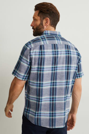 Mężczyźni - Koszula - regular fit - przypinany kołnierzyk - w kratę - niebieski