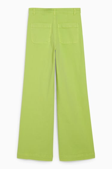Women - Wide leg jeans - high waist - light green