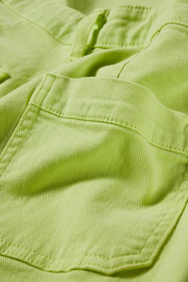 Women - Wide leg jeans - high waist - light green