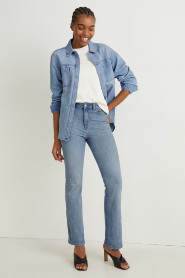 Femmes - Jean bootcut - high waist - jean bleu clair