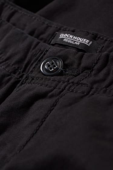 Men - Cargo shorts - black