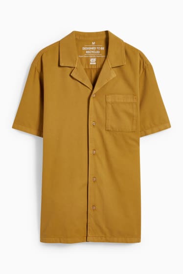 Hombre - Camisa - regular fit - cuello solapa - amarillo mostaza