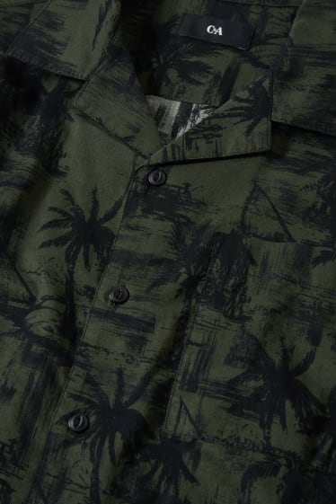 Home - Camisa - regular fit - coll solapa - verd fosc