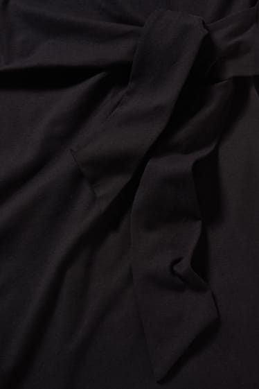 Femmes - Robe ornée d'un nœud - noir
