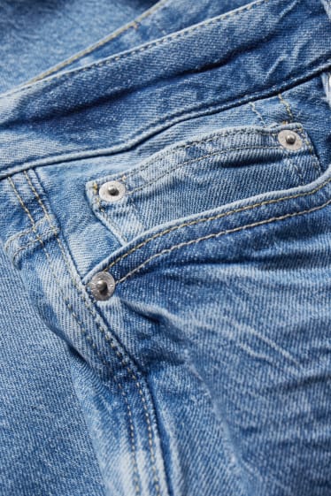 Bărbați - Pantaloni scurți de blugi - LYCRA® - denim-albastru deschis