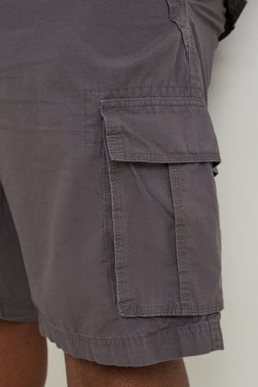 Men - Cargo shorts with belt - dark gray