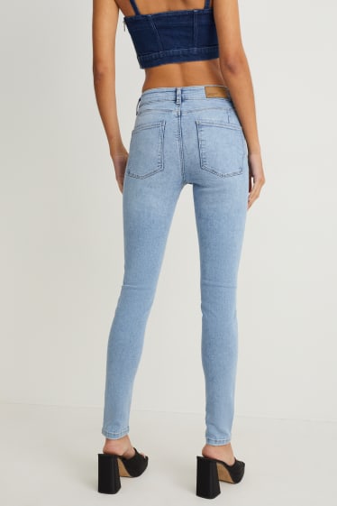 Femei - Skinny jeans - talie medie - jeans modelatori - LYCRA® - denim-albastru deschis