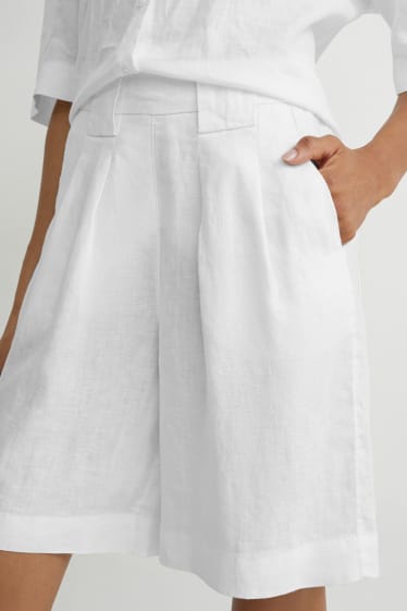 Femmes - Short en lin - high waist - blanc