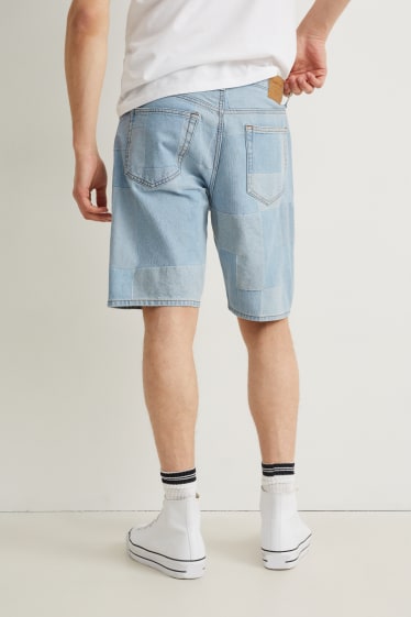 Herren - Jeans-Shorts - helljeansblau