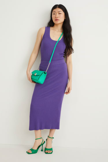 Women - Knitted skirt - purple