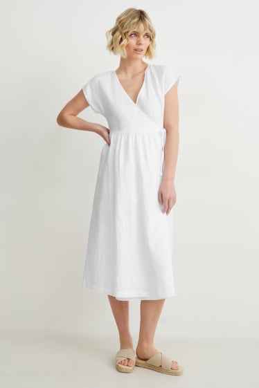 Femmes - Robe croisée en lin - blanc