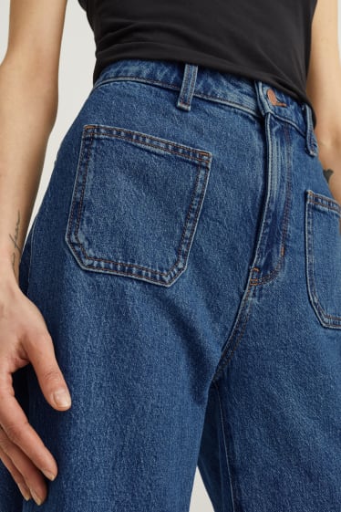 Kobiety - Loose fit jeans - wysoki stan - dżins-niebieski
