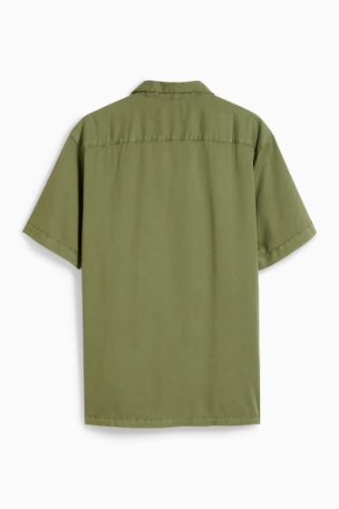 Hombre - Camisa - regular fit - cuello solapa - verde