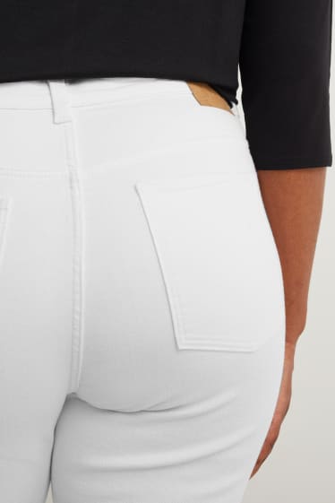 Women - Straight jeans - high waist - LYCRA® - white