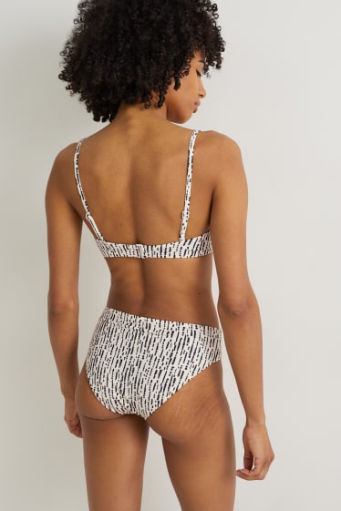 Damen - Bikini-Top mit Bügel - wattiert - LYCRA® XTRA LIFE™ - hellbeige
