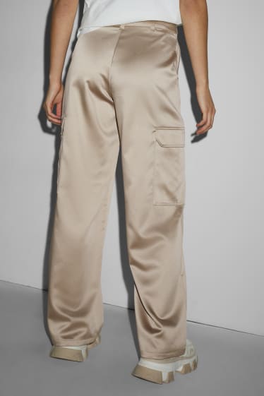 Donna - Pantaloni cargo in raso - vita bassa - gamba larga - beige