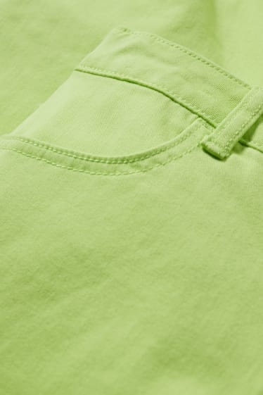 Nena - Pantalons curts - verd clar
