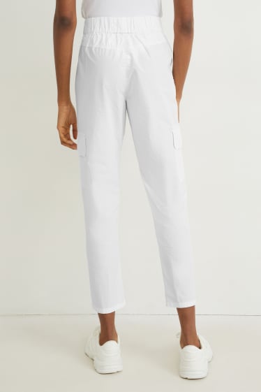 Women - Cargo trousers - mid-rise waist - tapered fit - white