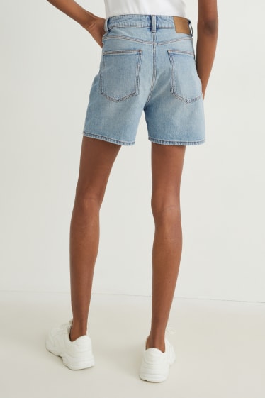 Women - Denim shorts - low-rise waist - LYCRA® - denim-light blue