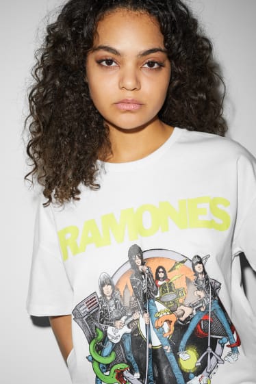 Adolescenți și tineri - CLOCKHOUSE - tricou - Ramones - alb