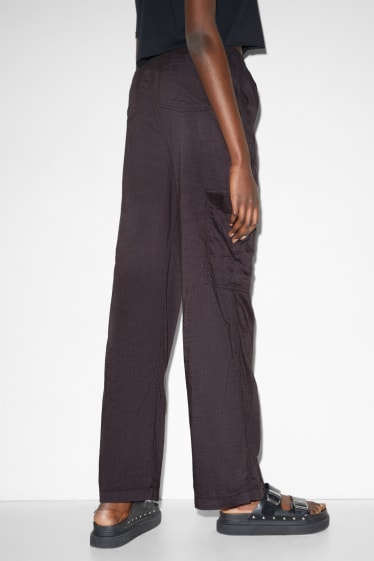 Dona - CLOCKHOUSE - pantalons cargo - mid waist - relaxed fit - gris fosc