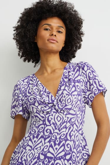 Femmes - Robe empire avec nœud - à motif - violet