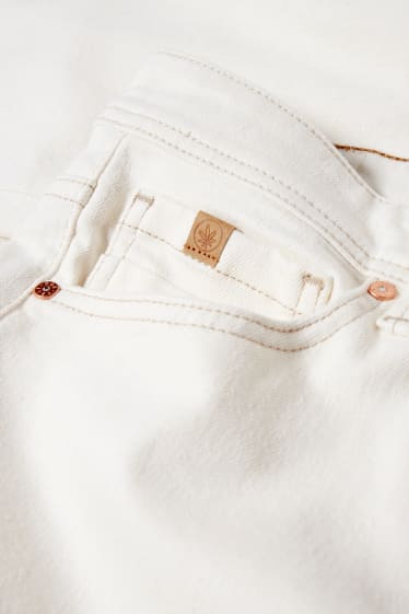 Bărbați - Tapered jeans - cu fibre de cânepă - alb-crem