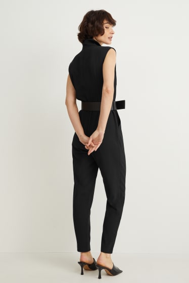 Damen - Jumpsuit mit Gürtel - schwarz