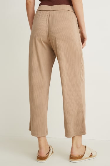 Femei - Pantaloni culotte - talie medie - bej