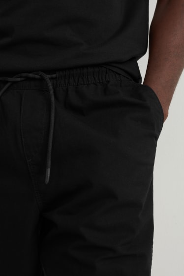 Hombre - Shorts - negro