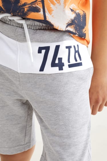 Kinderen: jongens - Set van 2 - sweatshorts - licht grijs-mix