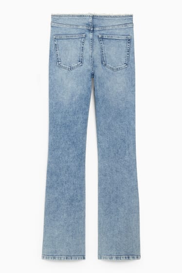 Dames - CLOCKHOUSE - bootcut jeans - low waist - LYCRA® - jeanslichtblauw