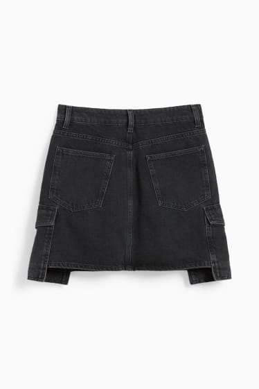 Nastolatki - CLOCKHOUSE - dżinsowa spódnica cargo - czarny