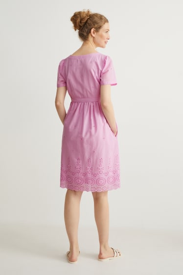 Damen - Still-Kleid - hellviolett