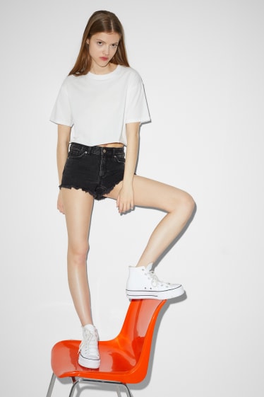 Dames - CLOCKHOUSE - korte spijkerbroek - low waist - LYCRA® - jeansdonkergrijs