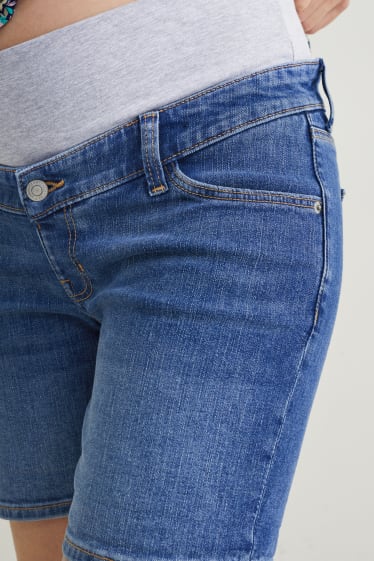 Femei - Jeans gravide - pantaloni scurți de blugi - LYCRA® - denim-albastru
