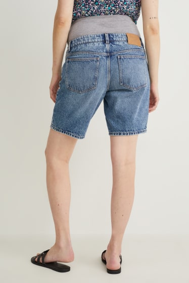 Women - Maternity jeans - denim bermuda shorts - denim-light blue
