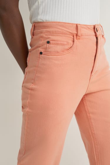 Women - Wide leg jeans - high waist - coral
