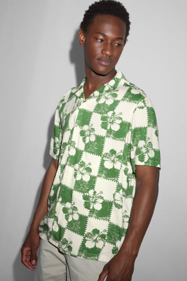 Hombre - Camisa - regular fit - cuello solapa - blanco / verde