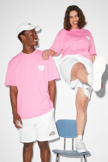 Unisex - CLOCKHOUSE - Sweatshorts - Unisex - PRIDE - weiß