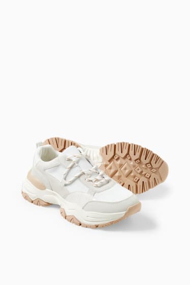 Damen - Sneaker - Lederimitat - cremeweiss