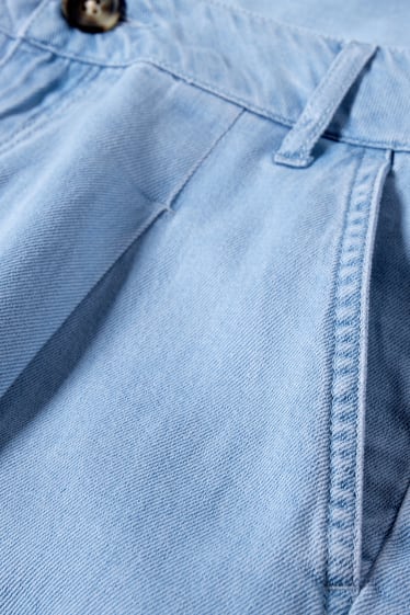 Femei - Pantaloni scurți - talie înaltă - denim-albastru deschis