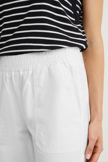 Women - Cloth trousers - mid-rise waist - tapered fit - white